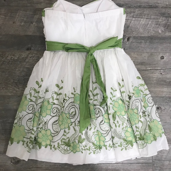 Strapless dress - Picture 4 of 8